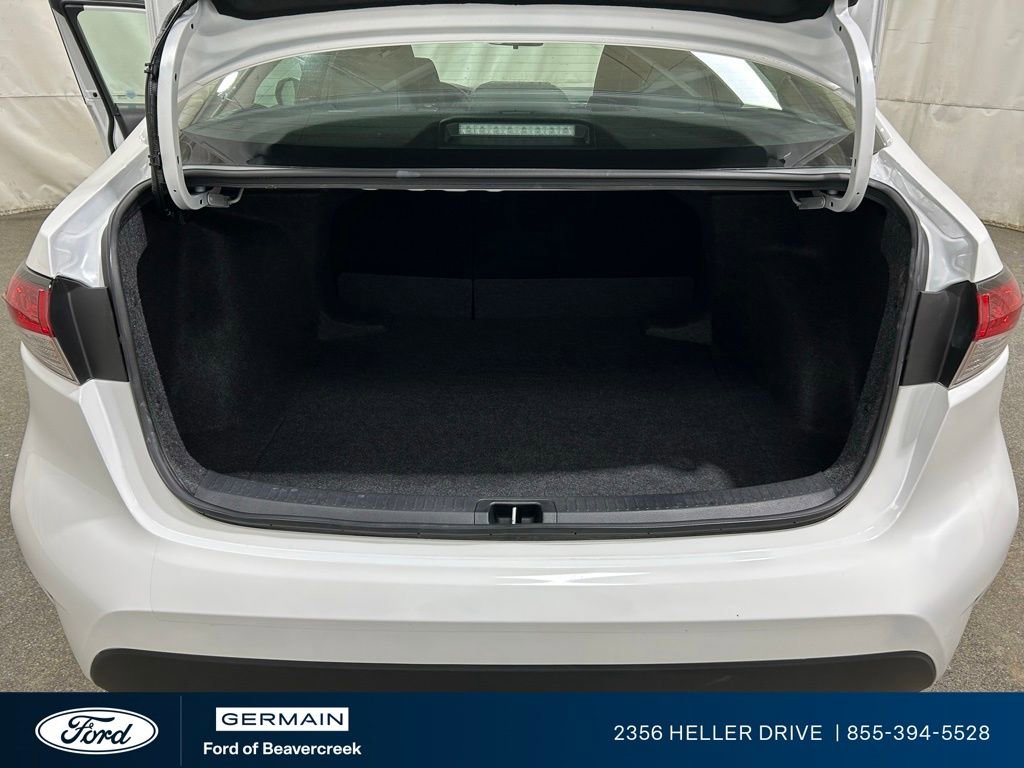 Used 2025 Toyota Corolla LE image 13