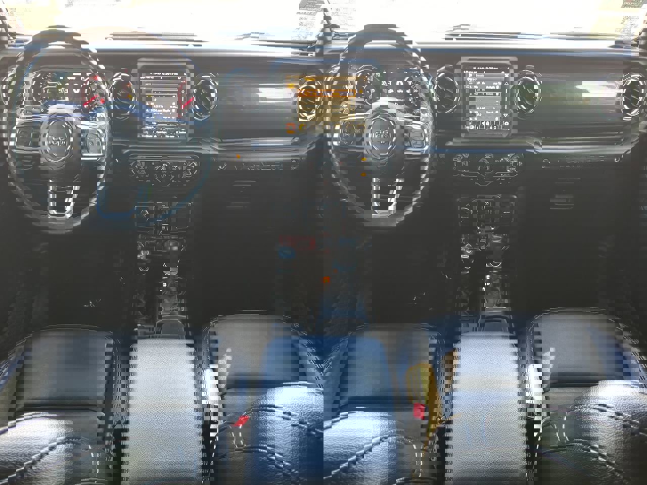 Used 2021 Jeep Wrangler Unlimited Rubicon w/ Trailer Tow Package image 15