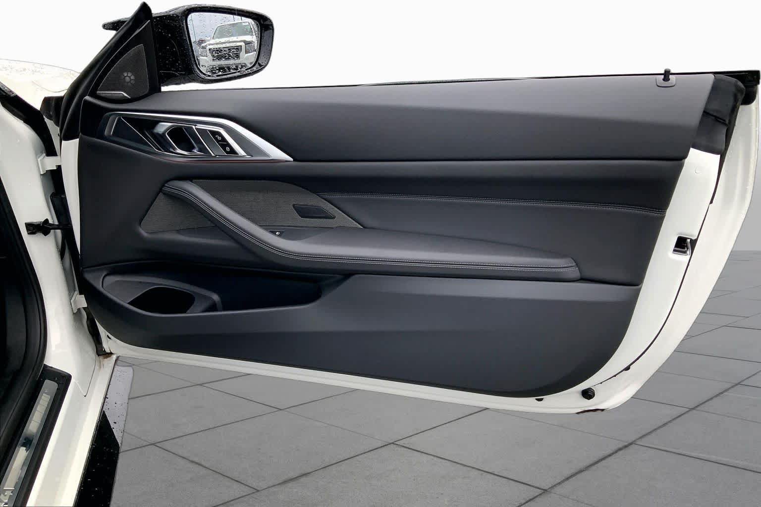 Used 2025 BMW M4 Coupe w/ Executive Package RWD image 22
