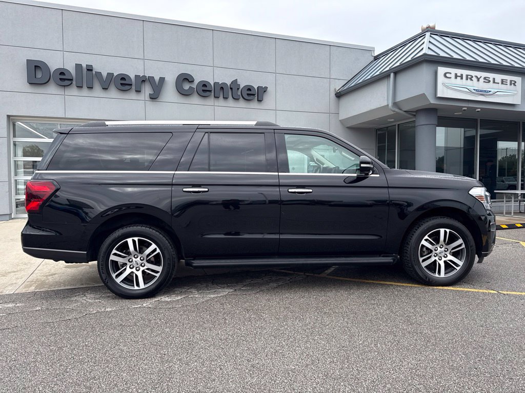 Used 2024 Ford Expedition Max Limited AWD/4WD image 8