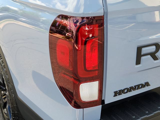 Used 2025 Honda Ridgeline Black Edition image 10