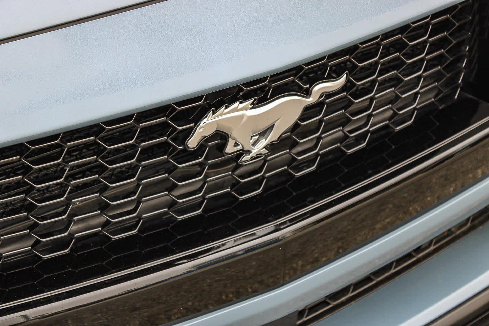 Used 2025 Ford Mustang GT RWD image 5