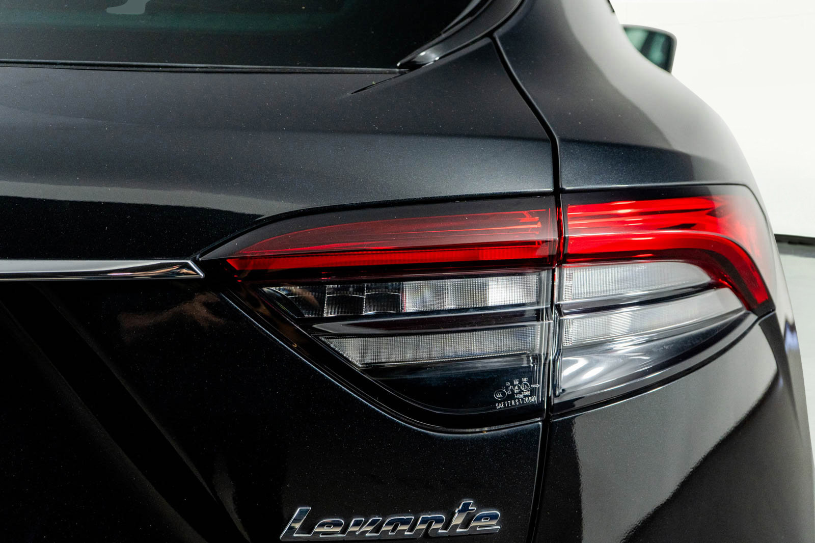 Used 2022 Maserati Levante Modena image 77