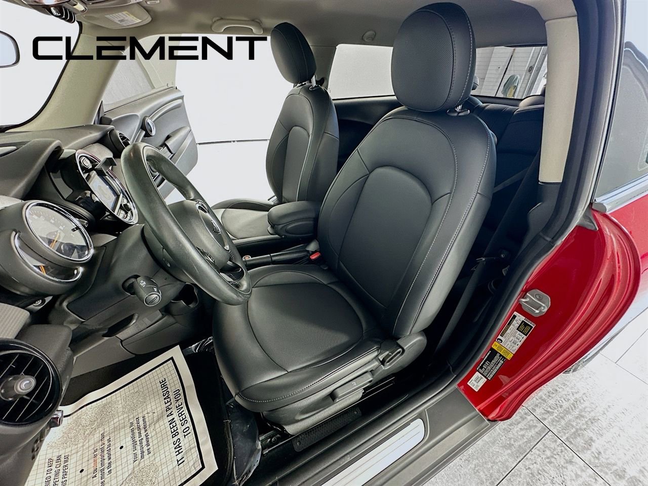 Used 2020 MINI Cooper 2-Door Hardtop image 28