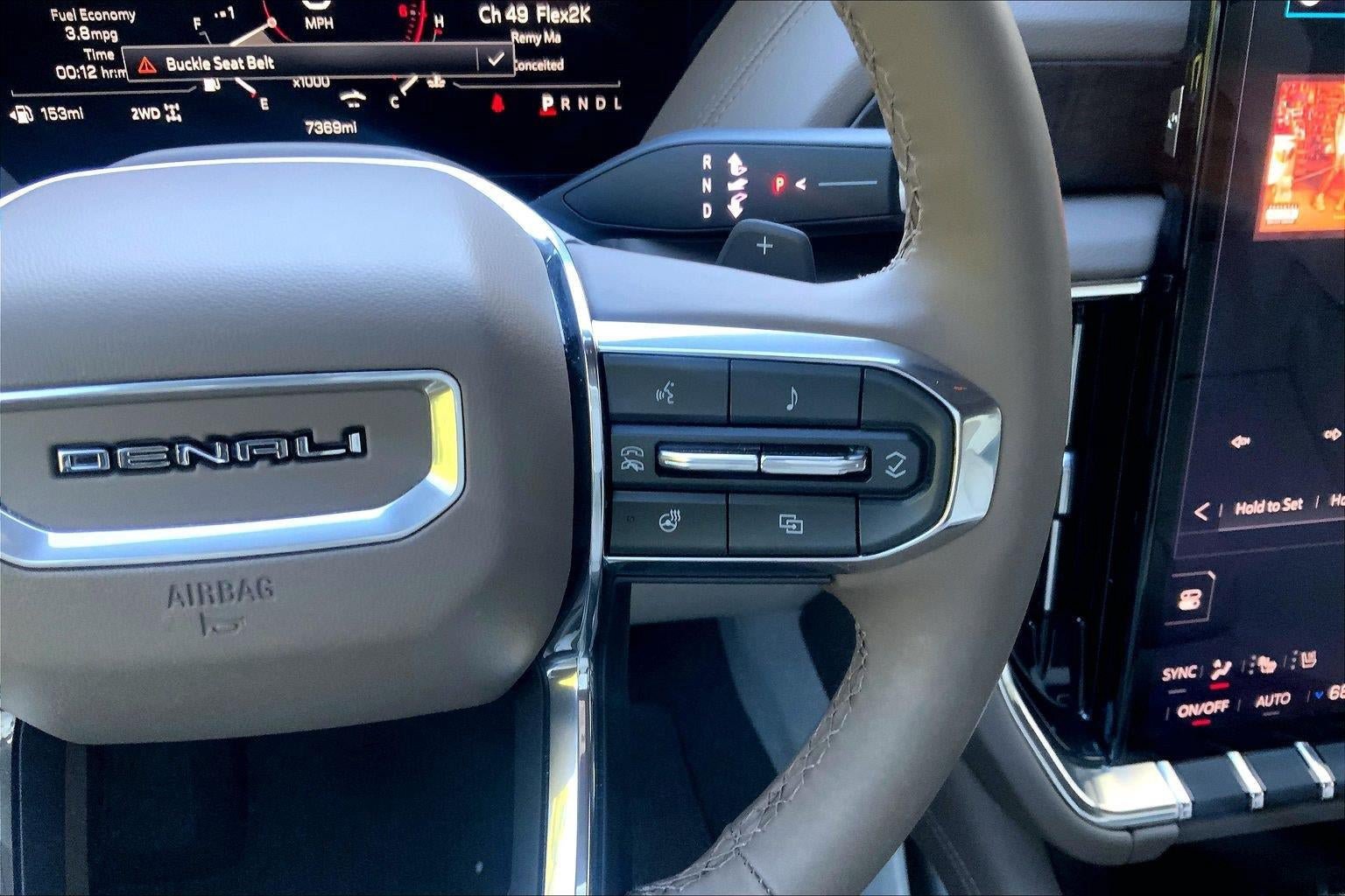 Used 2025 GMC Yukon Denali AWD/4WD image 20