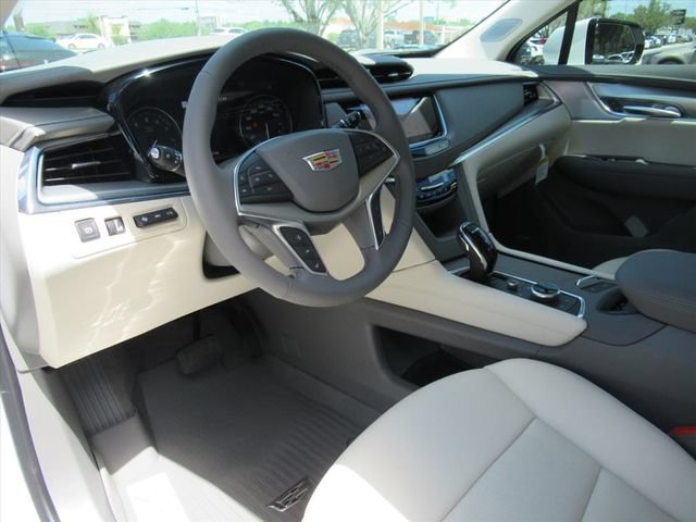 New 2026 Cadillac XT5 Premium Luxury w/ LPO, Floor Liner Package FWD image 16