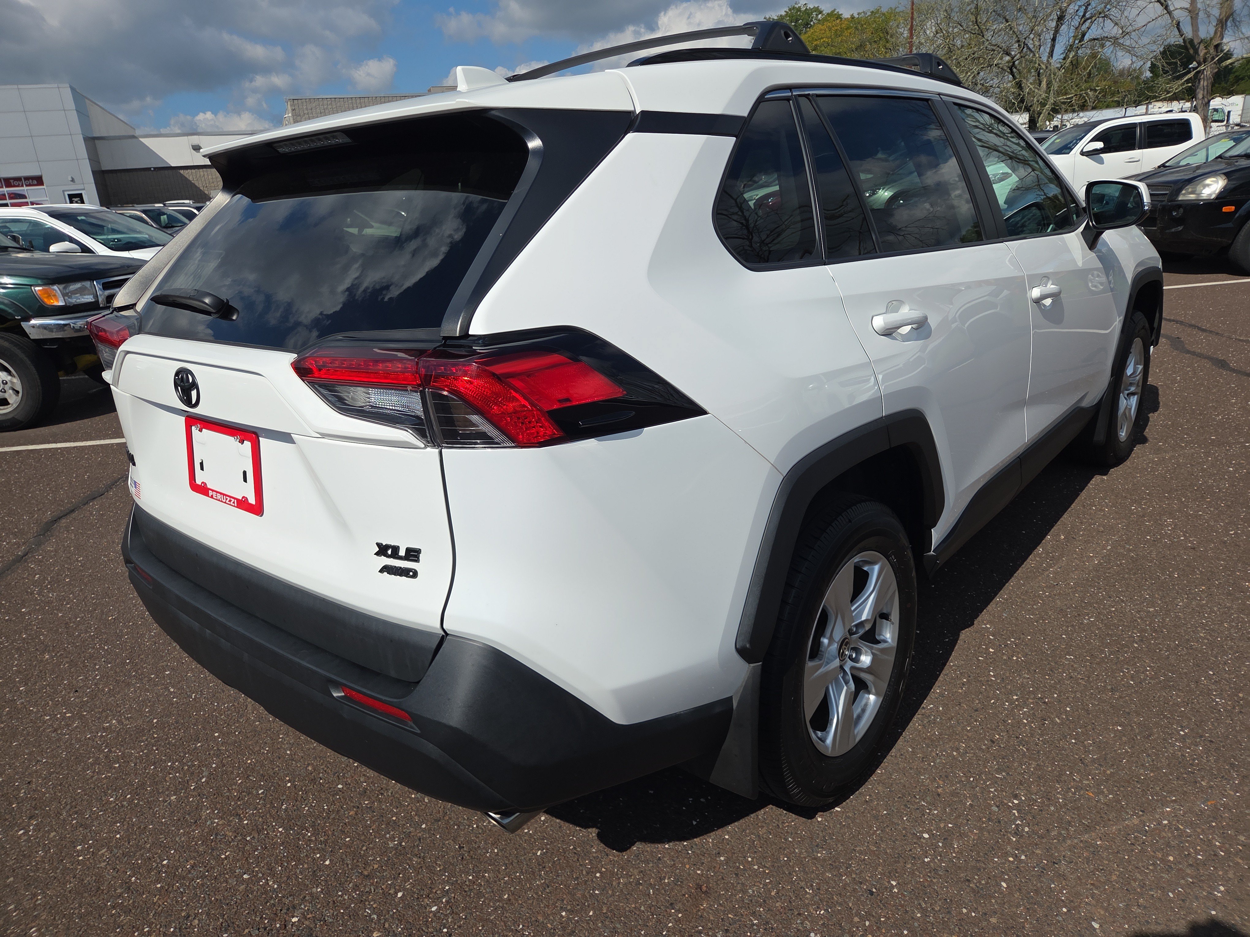 Certified 2021 Toyota RAV4 XLE w/ XLE Grade Weather Package AWD/4WD image 3