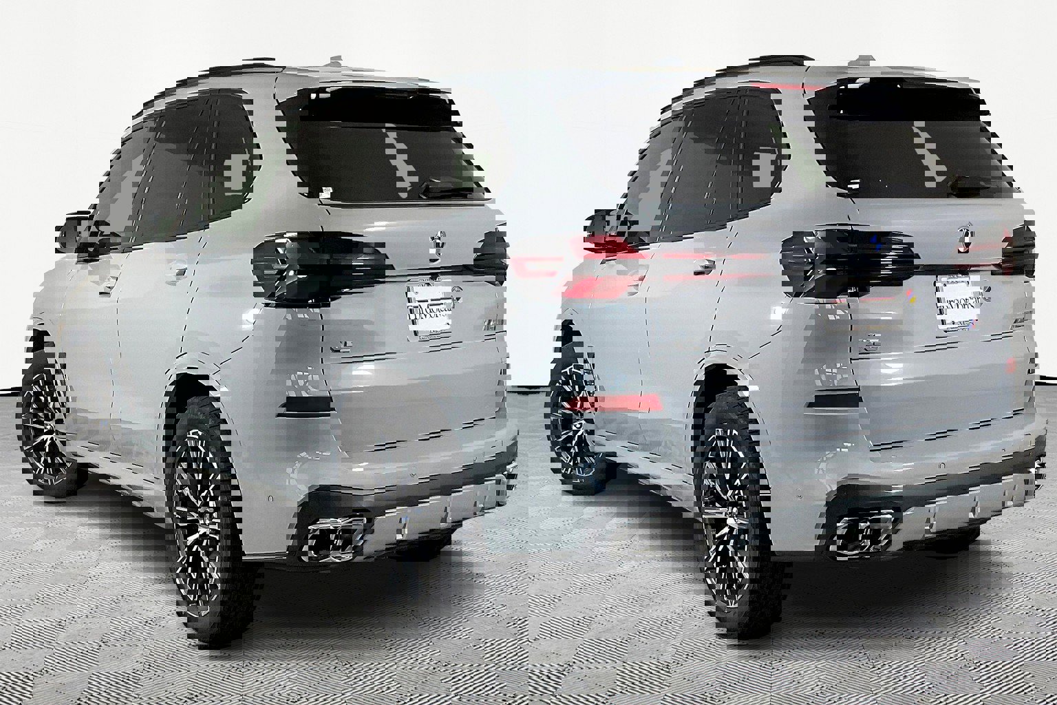 New 2026 BMW X5 M60i image 5