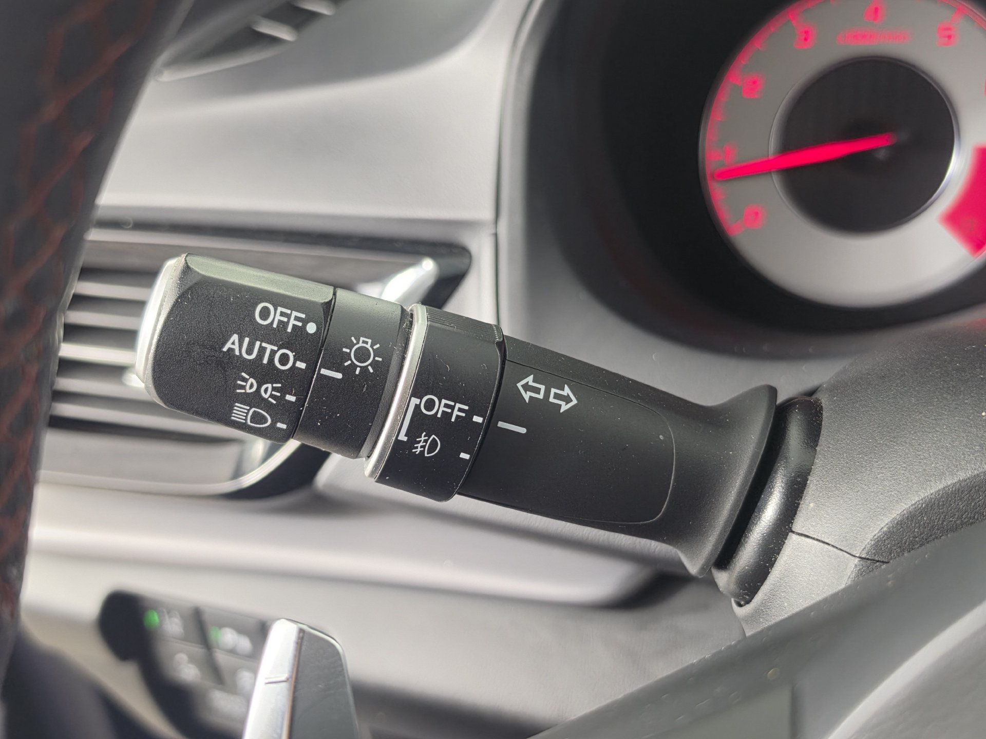 Used 2021 Acura RDX w/ Advance Package FWD image 14