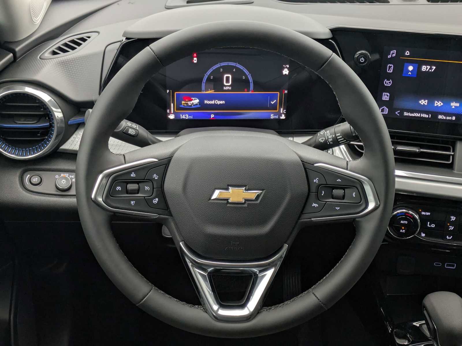 New 2026 Chevrolet Trax LT w/ Driver Confidence Package FWD image 23