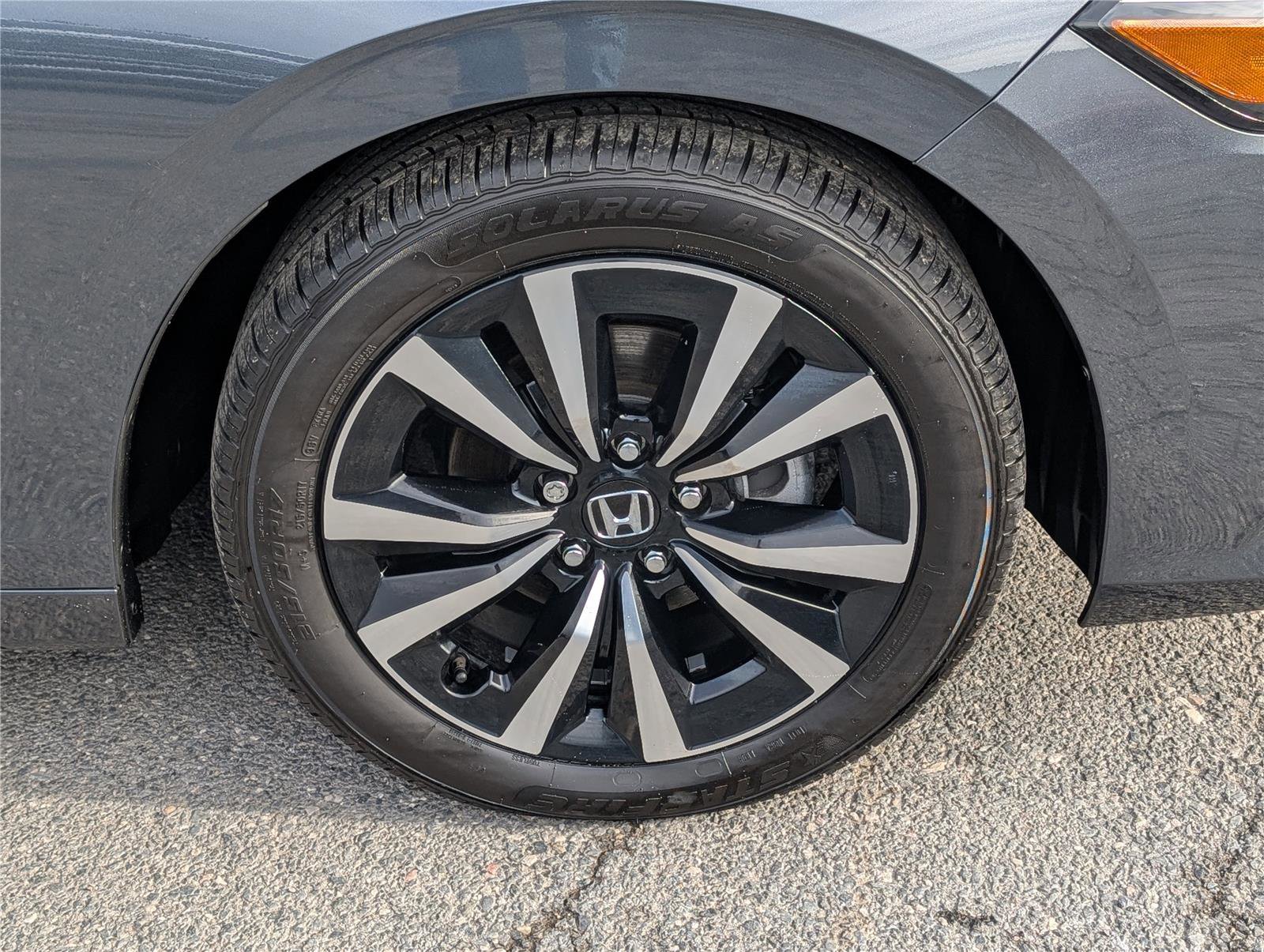 Used 2023 Honda Civic EX-L image 9