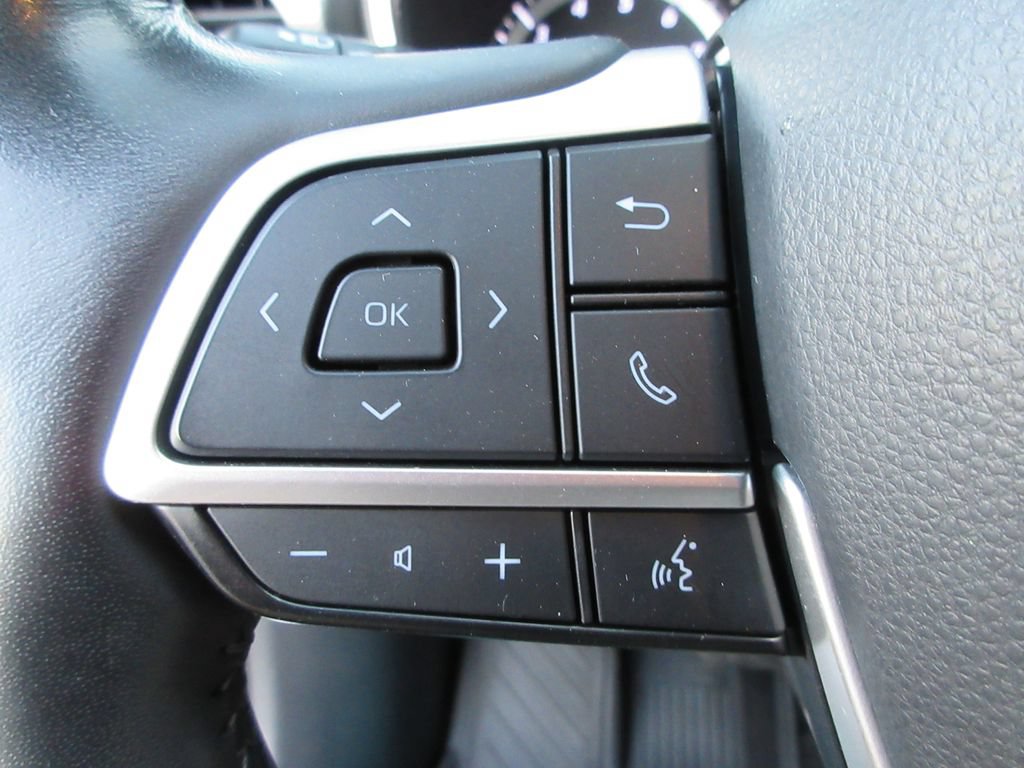Used 2022 Toyota Highlander Platinum AWD/4WD image 28