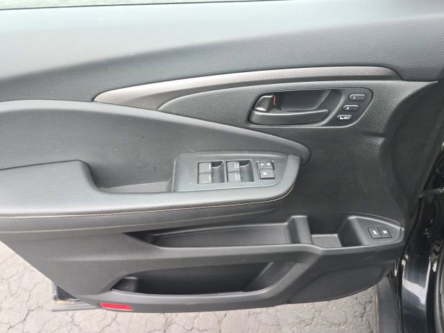 Used 2022 Honda Passport TrailSport image 9