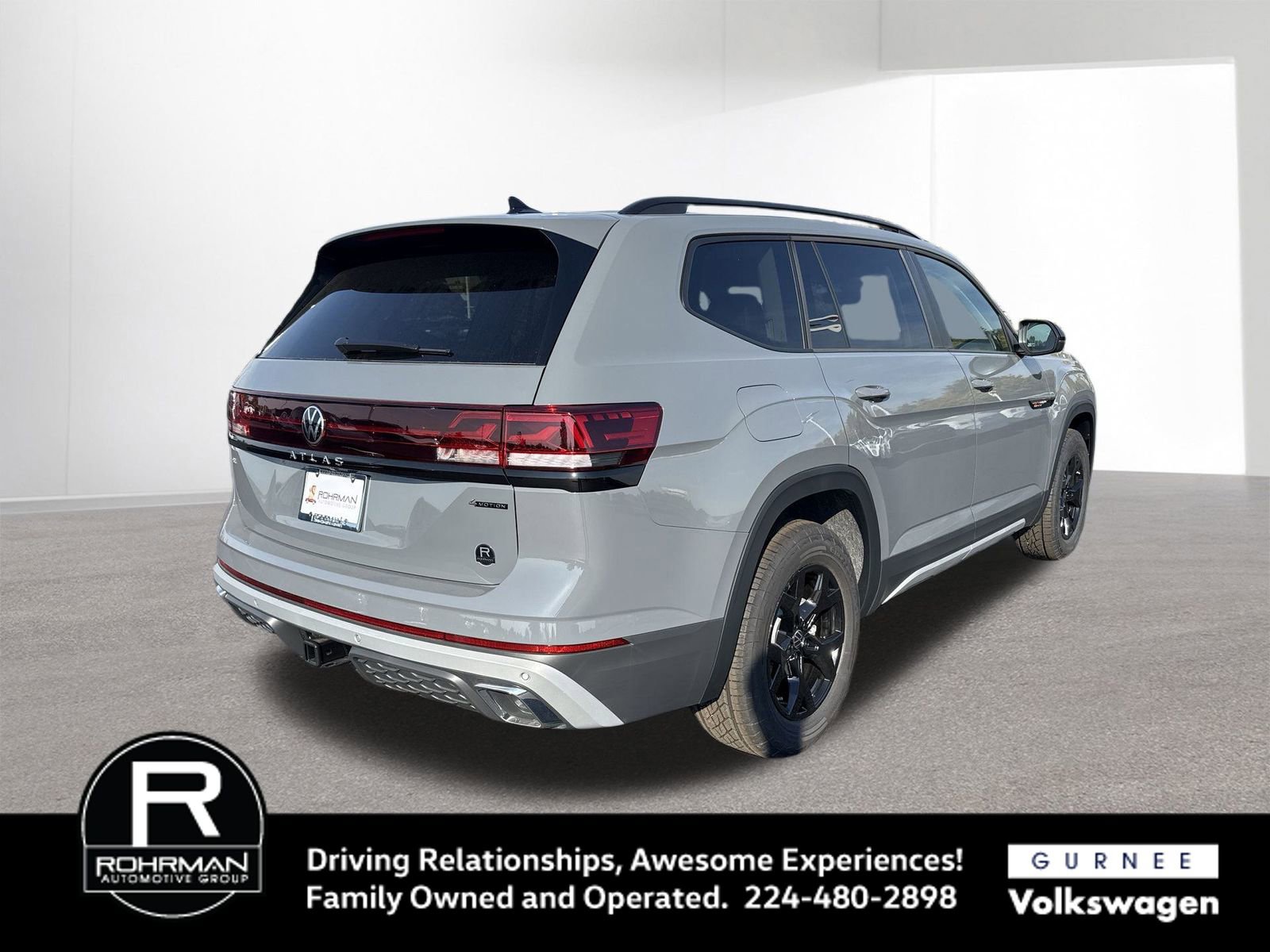 New 2025 Volkswagen Atlas Peak Edition SE image 10