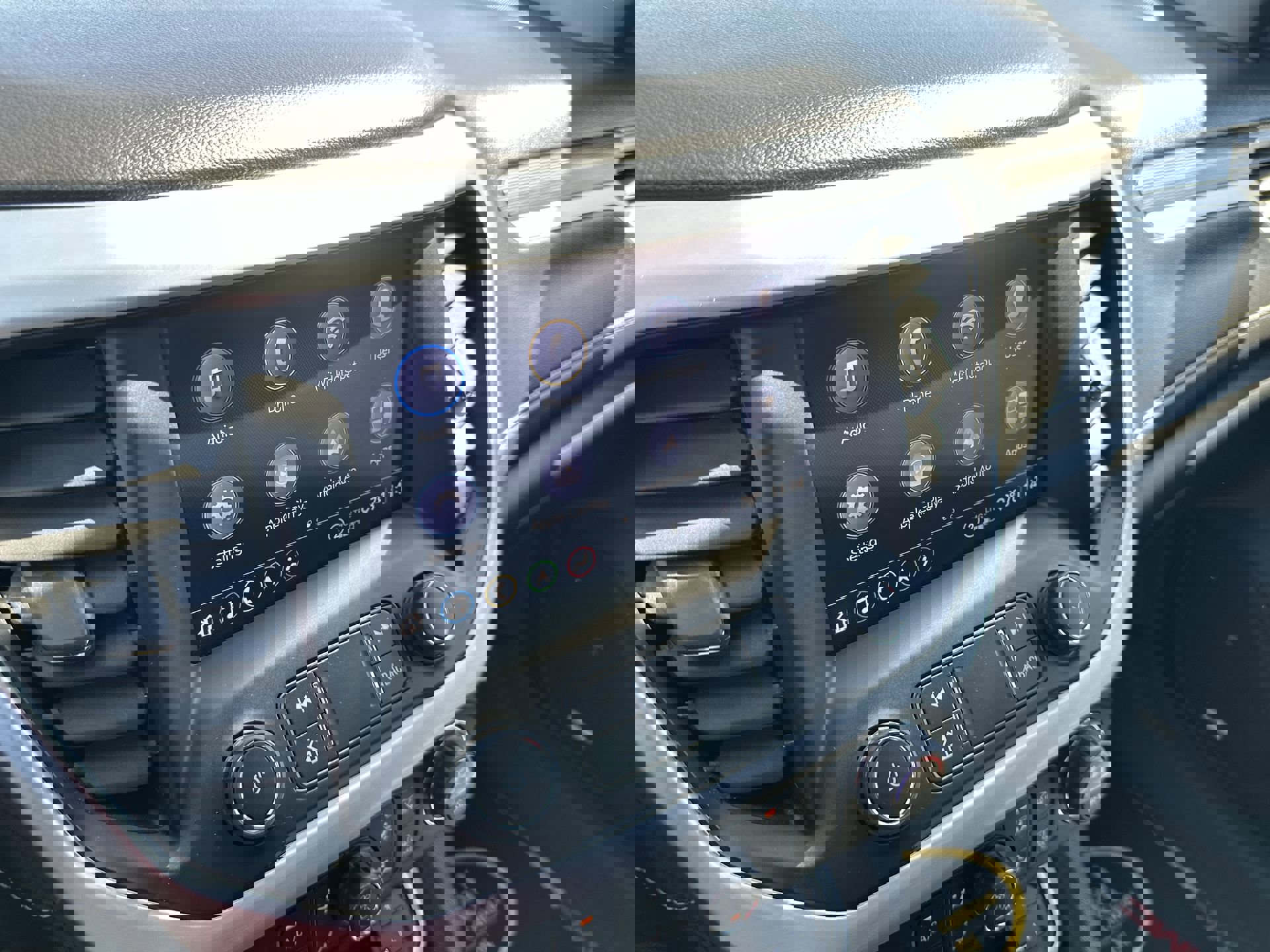 Certified 2023 GMC Acadia SLT w/ Elevation Edition AWD/4WD image 16