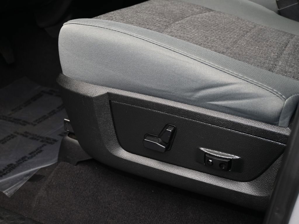 Used 2018 RAM 1500 Big Horn image 12