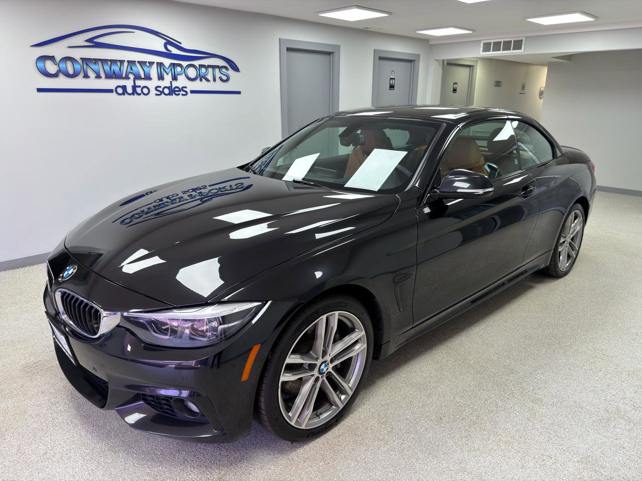 Used 2019 BMW 440i xDrive Convertible w/ M Sport Package image 3