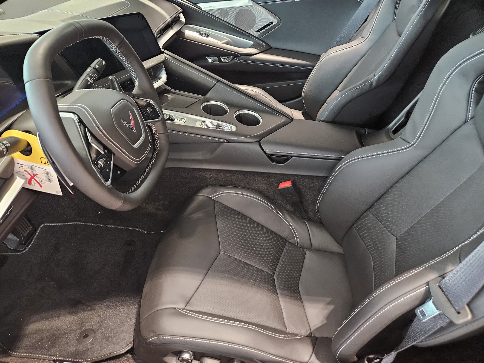 New 2027 Chevrolet Corvette Stingray Coupe w/ 2LT RWD image 13