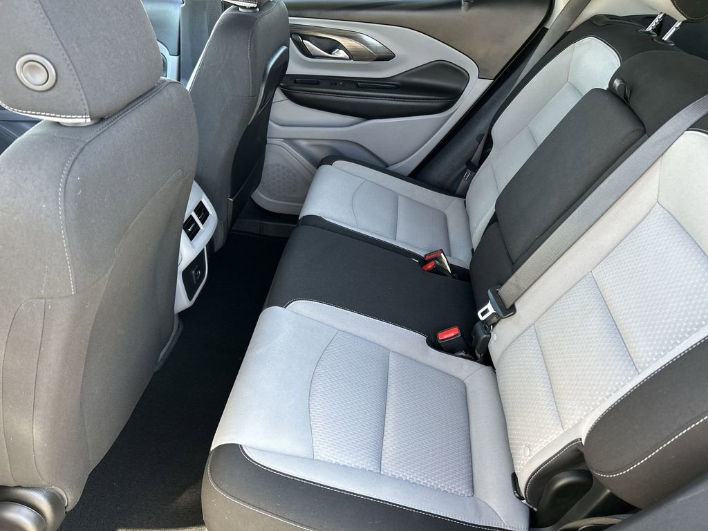 Used 2023 GMC Terrain SLE image 25