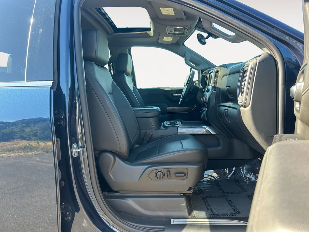 Used 2022 Chevrolet Silverado 2500 LTZ w/ LTZ Premium Package image 10