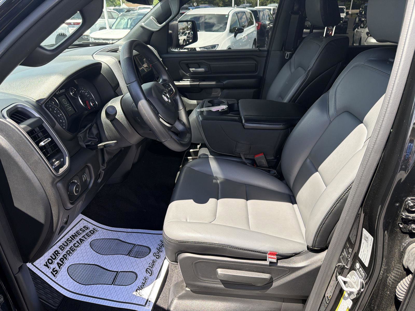 Used 2025 RAM 1500 Tradesman AWD/4WD image 11