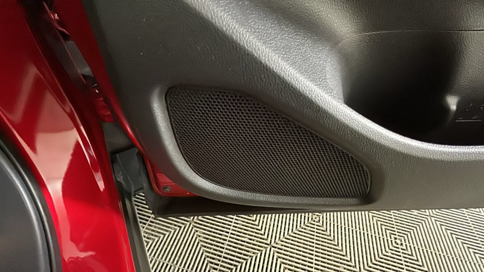 Used 2025 Mitsubishi Eclipse Cross AWD image 32