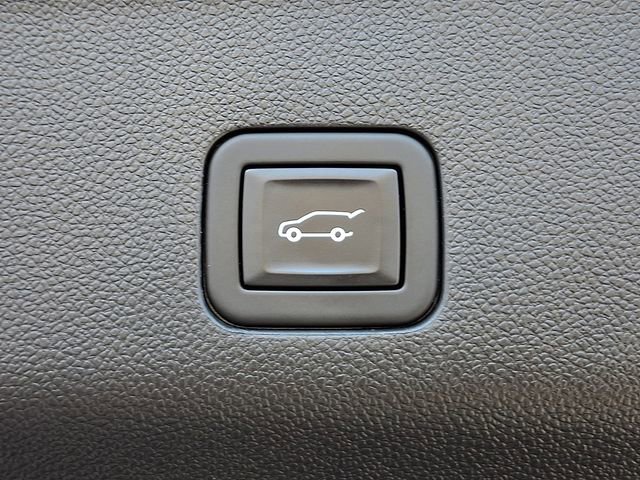 Used 2024 Chevrolet Tahoe High Country image 33