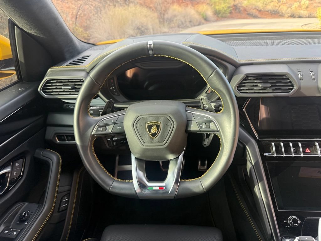 Used 2023 Lamborghini Urus S AWD/4WD image 23