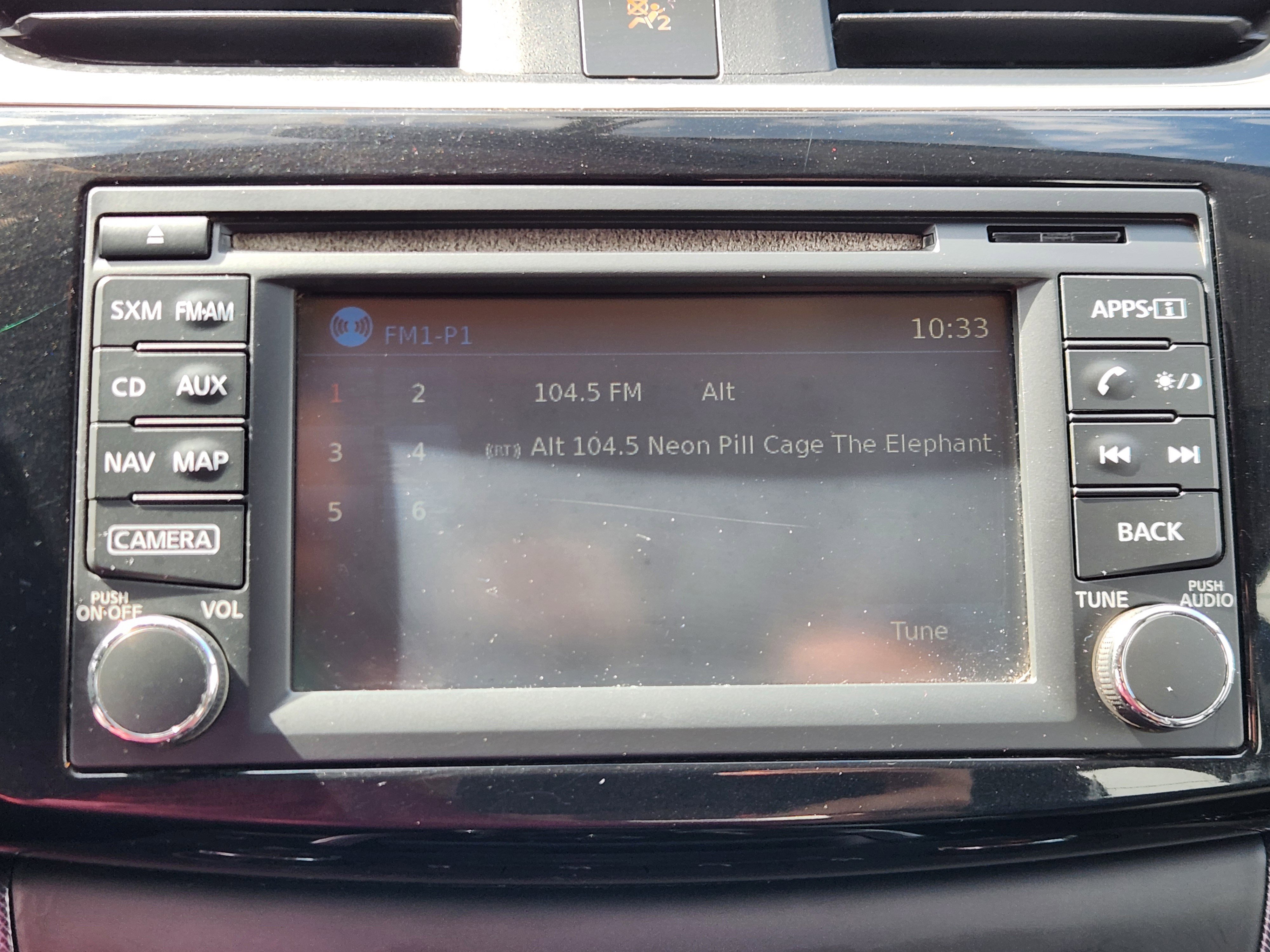 Used 2016 Nissan Sentra SR w/ SR Premium Package image 11