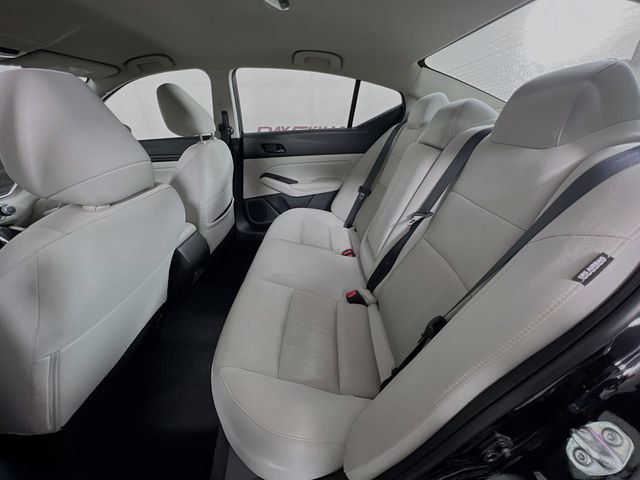 Used 2025 Nissan Altima 2.5 SV image 18