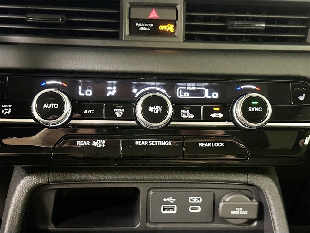 New 2025 Honda Pilot EX-L image 13