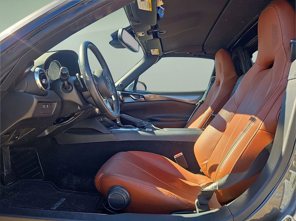 Used 2023 MAZDA MX-5 Miata Grand Touring w/ Weather Package image 17
