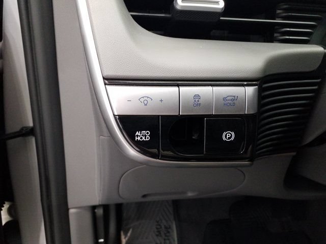 Certified 2024 Hyundai Ioniq 5 SEL RWD image 10