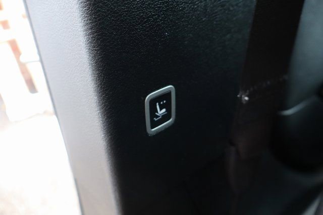 Used 2024 Chrysler Pacifica Limited w/ S Appearance Package image 43