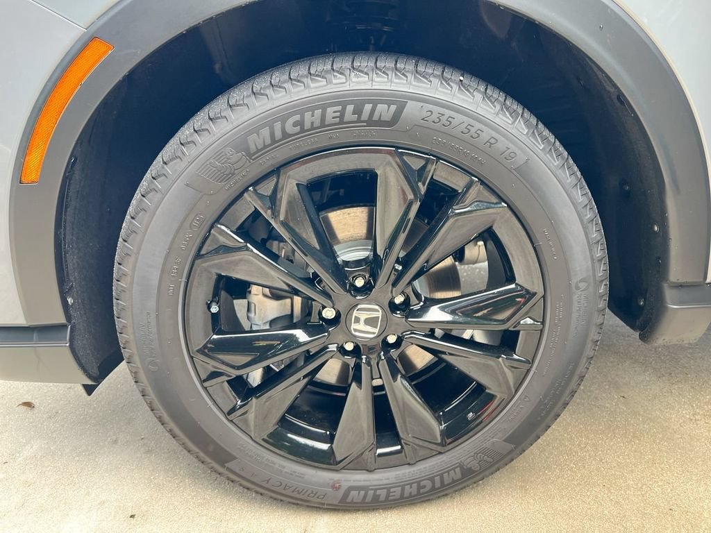 Used 2025 Honda CR-V Sport Touring image 9