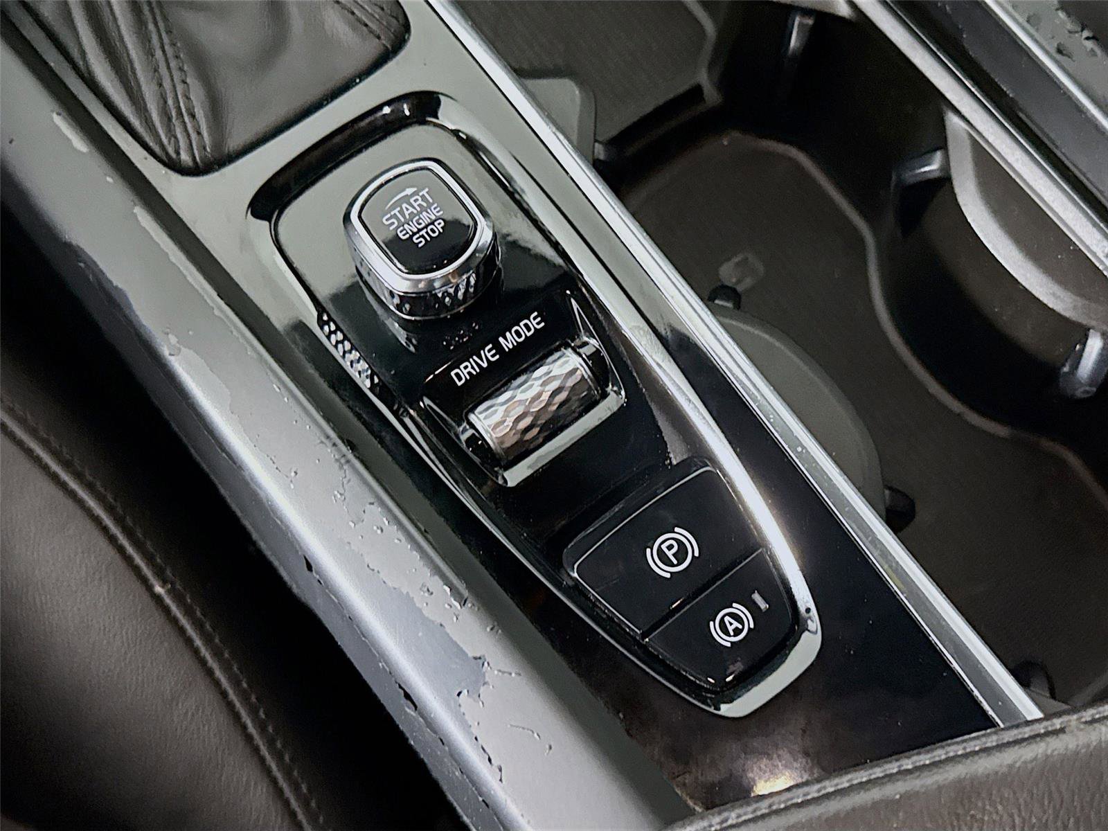 Used 2019 Volvo S60 T5 Momentum w/ Premium Package image 13