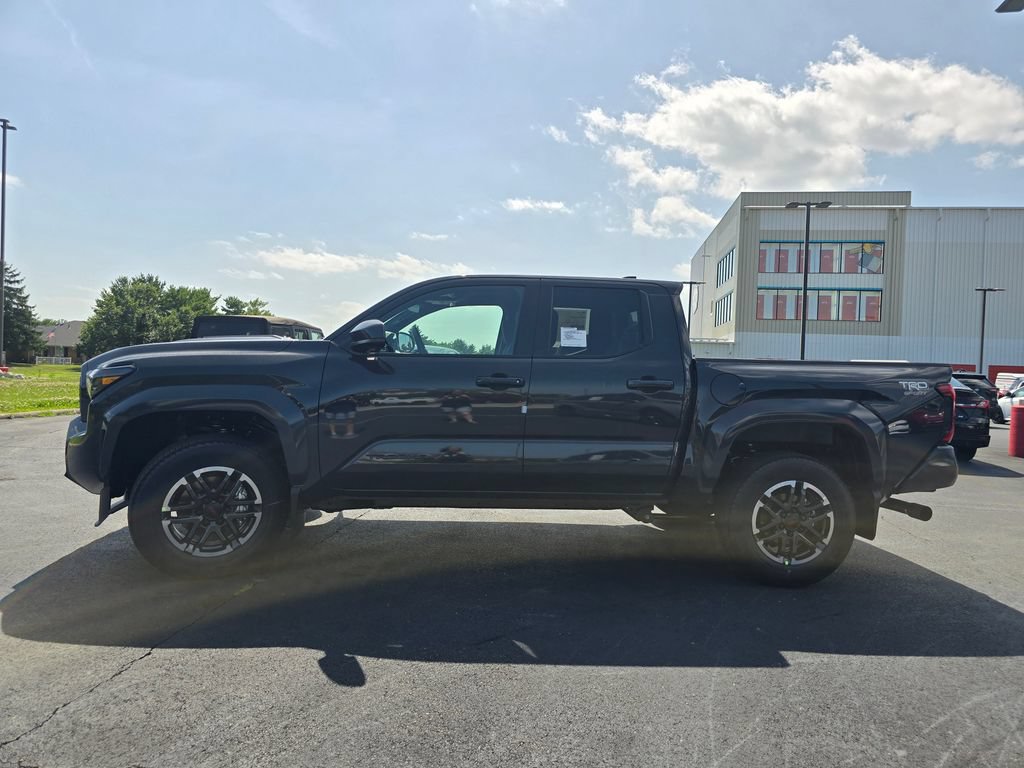 New 2026 Toyota Tacoma TRD Sport AWD/4WD image 5