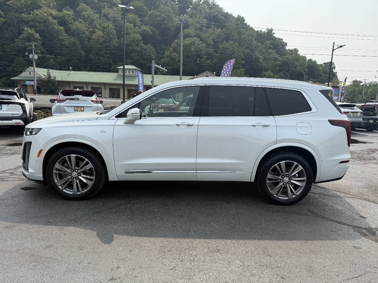 Used 2022 Cadillac XT6 Premium Luxury w/ Technology Package AWD/4WD image 7