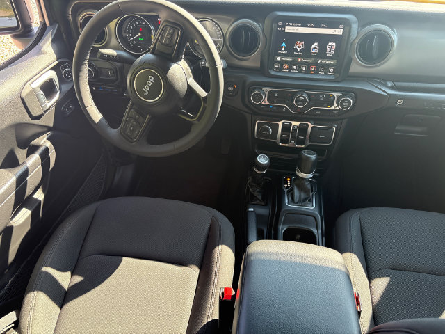 Used 2023 Jeep Wrangler Unlimited w/ 8.4" Radio Group AWD/4WD image 20