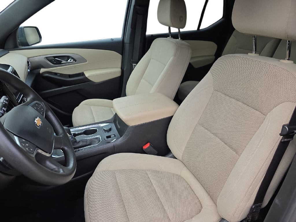 Used 2023 Chevrolet Traverse LS w/ Safety Package FWD image 13
