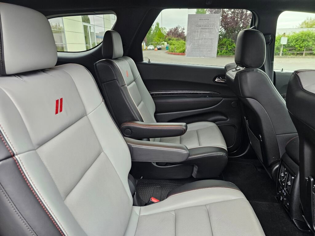 Used 2024 Dodge Durango R/T AWD/4WD image 16