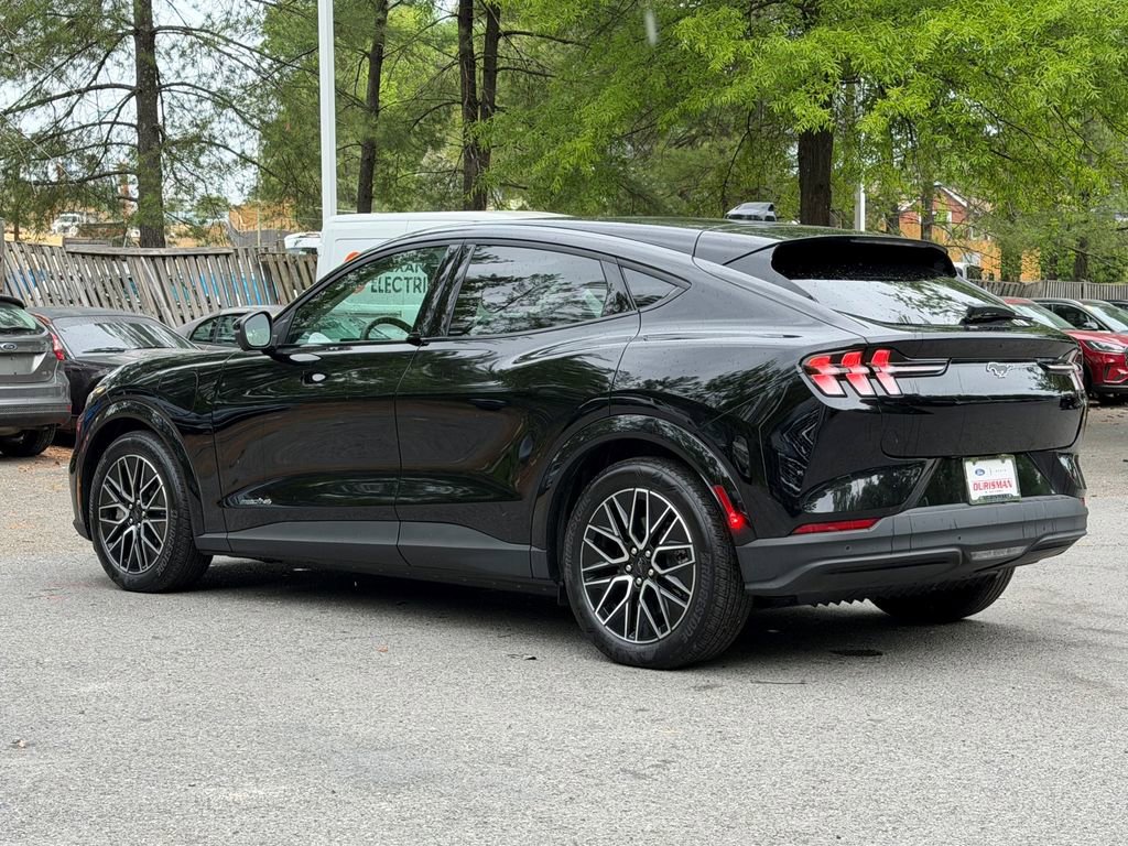 Used 2025 Ford Mustang Mach-E Premium AWD/4WD image 5