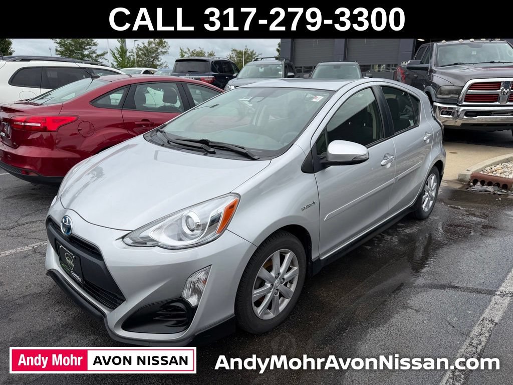 Used 2017 Toyota Prius C Three FWD image 3