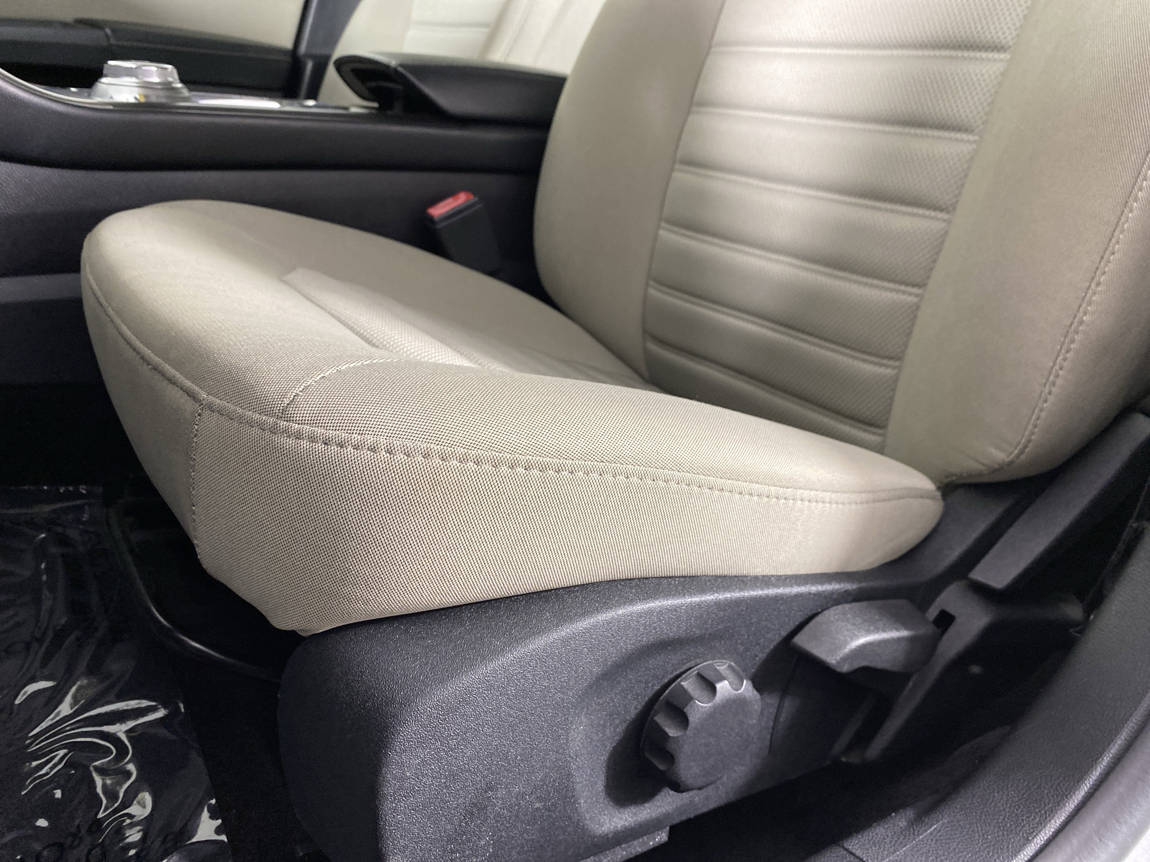 Used 2018 Ford Fusion S FWD image 16