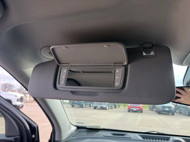 Used 2023 Chevrolet Equinox LT image 30