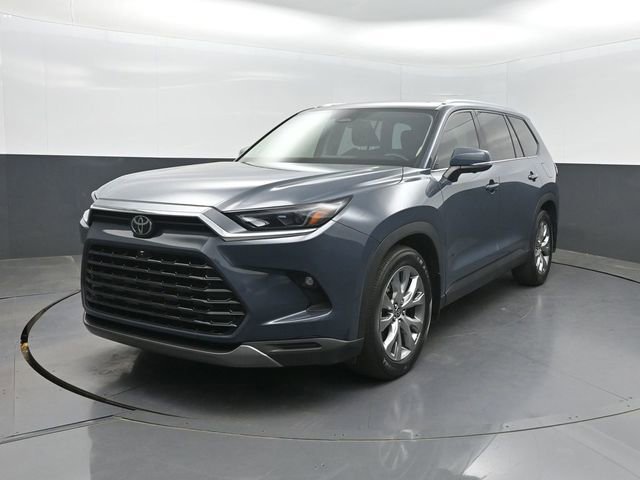 Used 2024 Toyota Grand Highlander FWD image 1