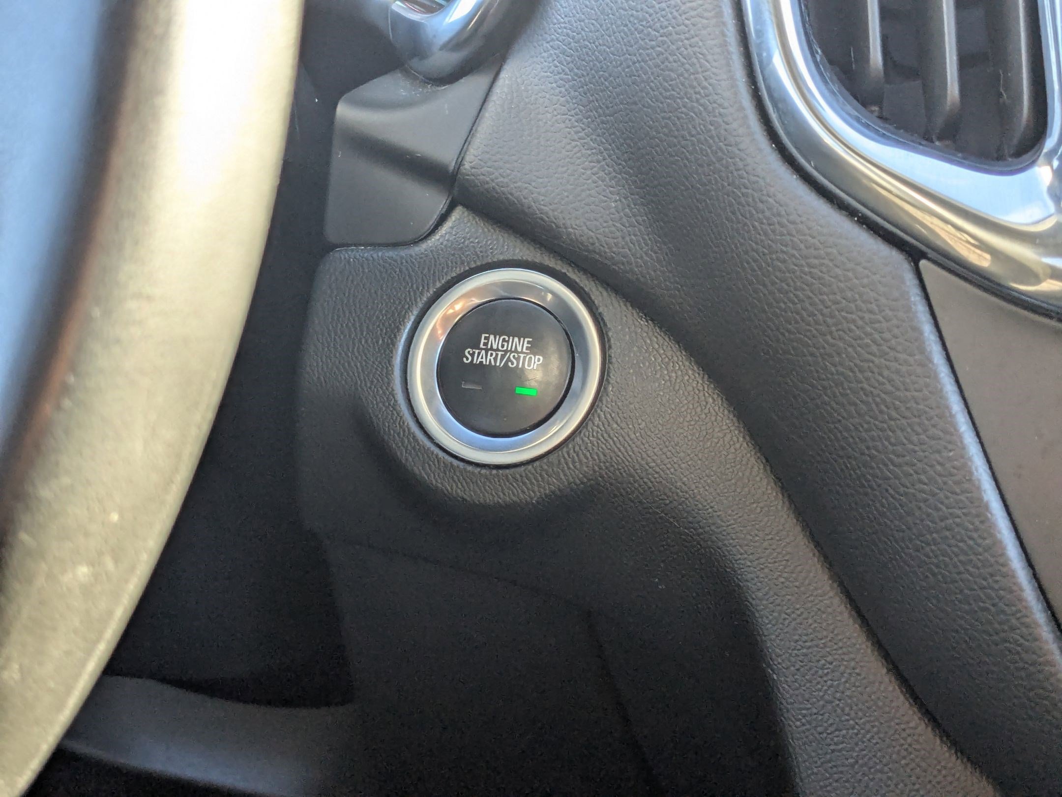 Used 2023 Chevrolet Equinox LT image 22