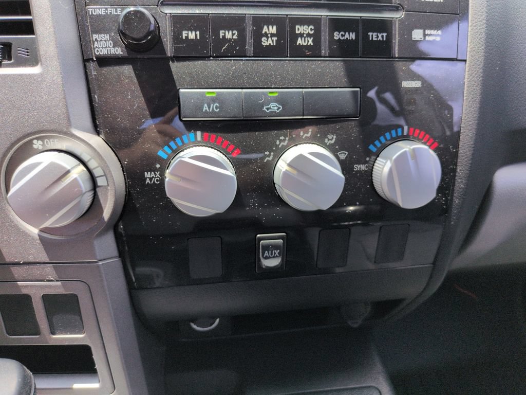 Used 2011 Toyota Tundra 2WD Double Cab w/ Tow Pkg image 19