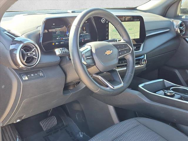 Used 2026 Chevrolet Equinox LT AWD/4WD image 10