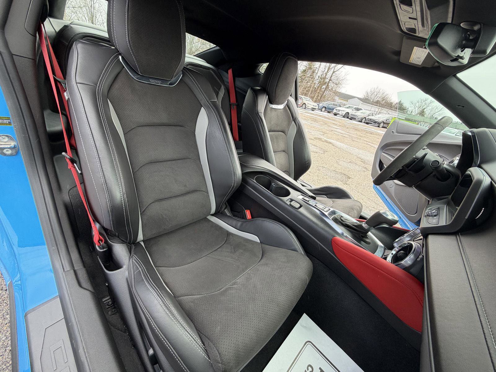 Used 2022 Chevrolet Camaro SS RWD image 30